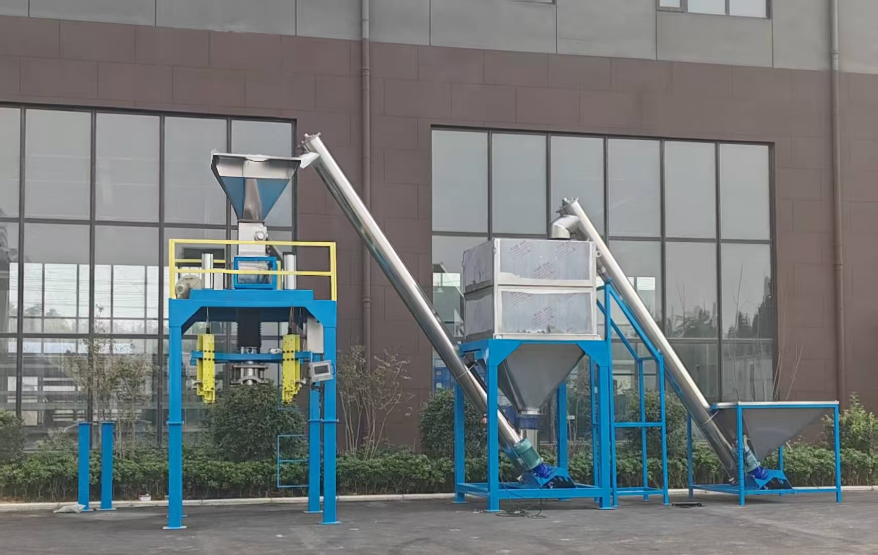 不锈钢升降式粉末吨袋包装机自动锁口