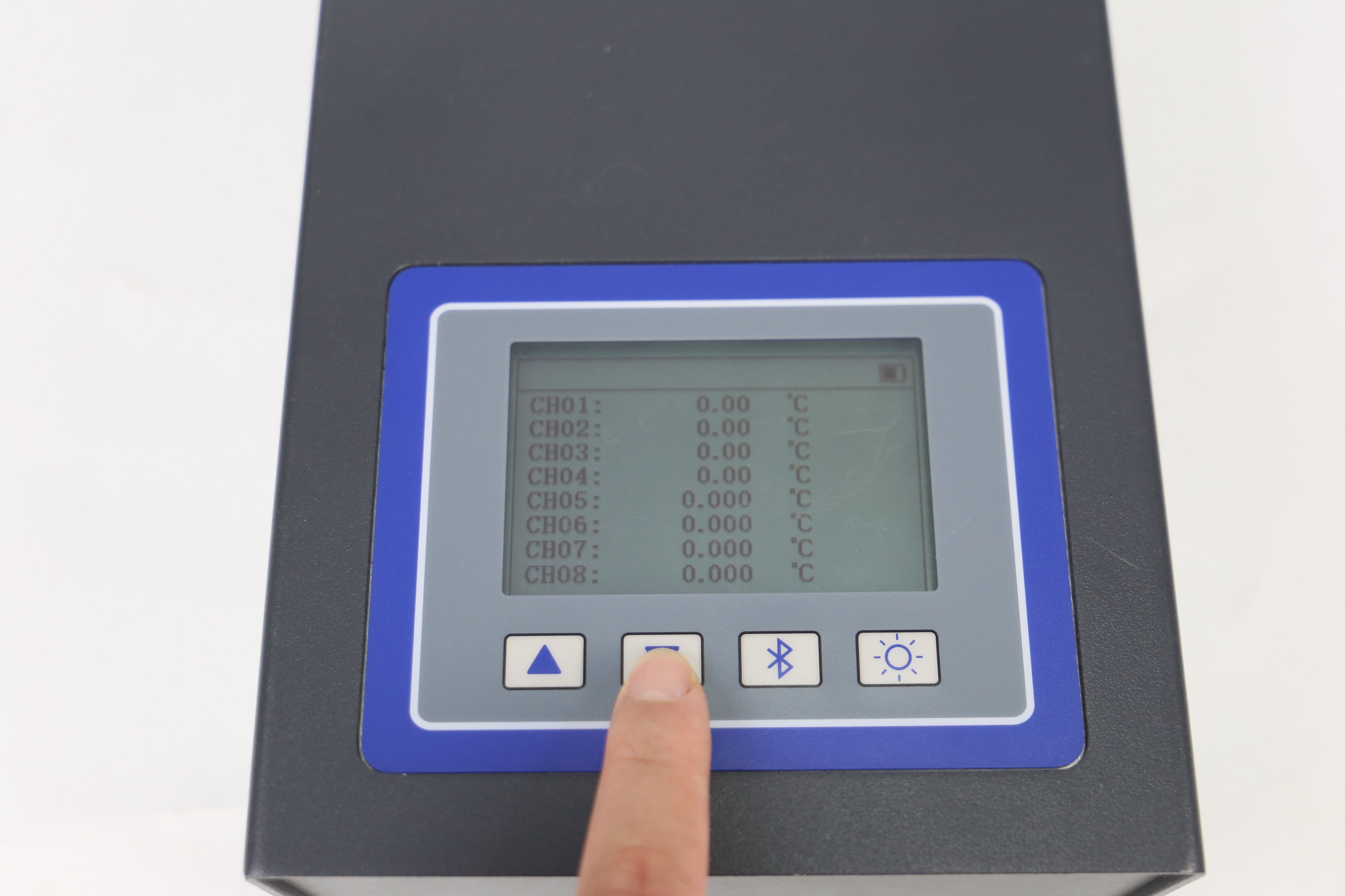 1612A數(shù)據(jù)采集器 多場(chǎng)景精準(zhǔn)監(jiān)測(cè)解決方案