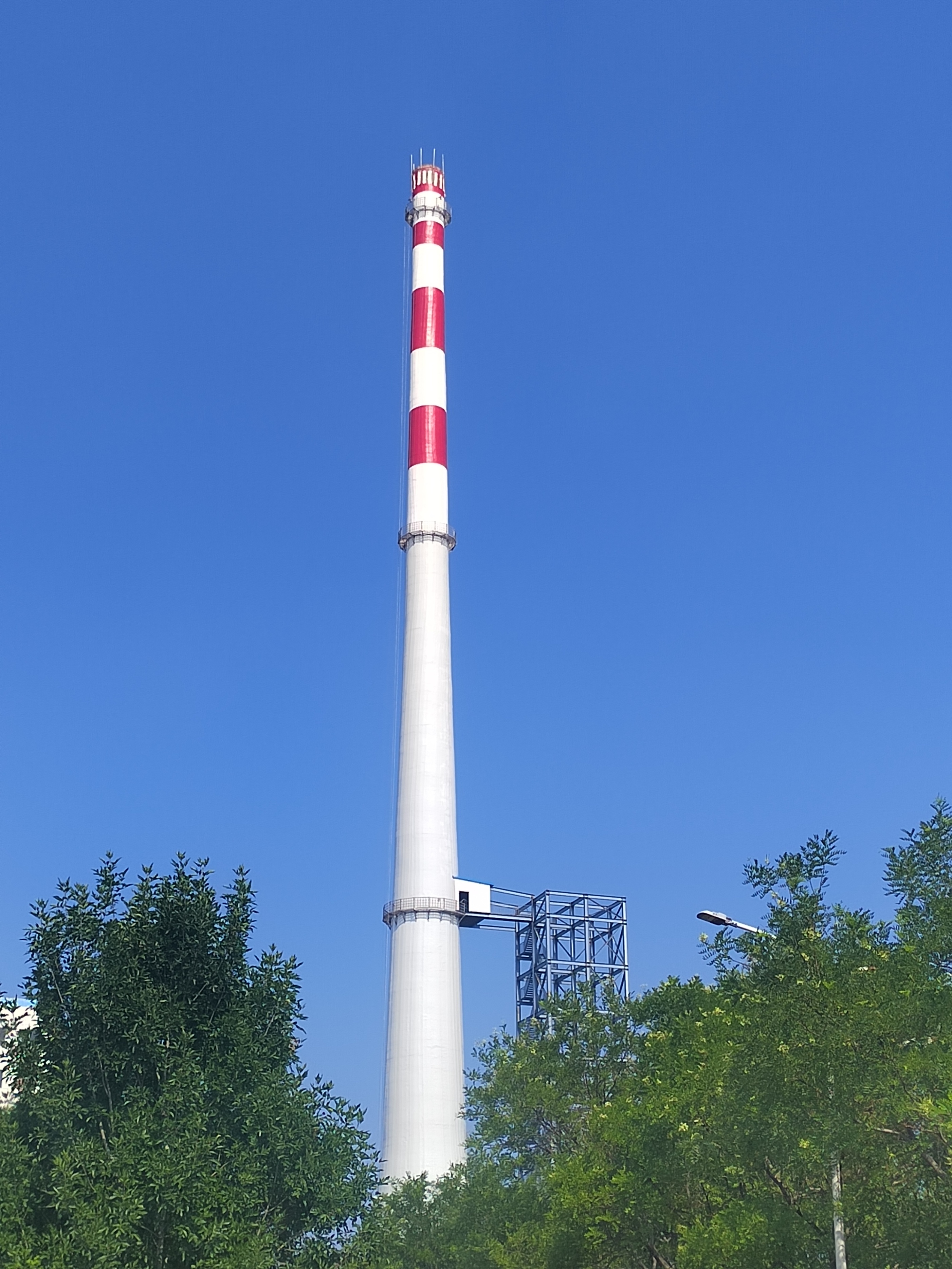 繪就天際畫卷 鑄就濱州地標—宏順建設打造185米煙囪維修美化