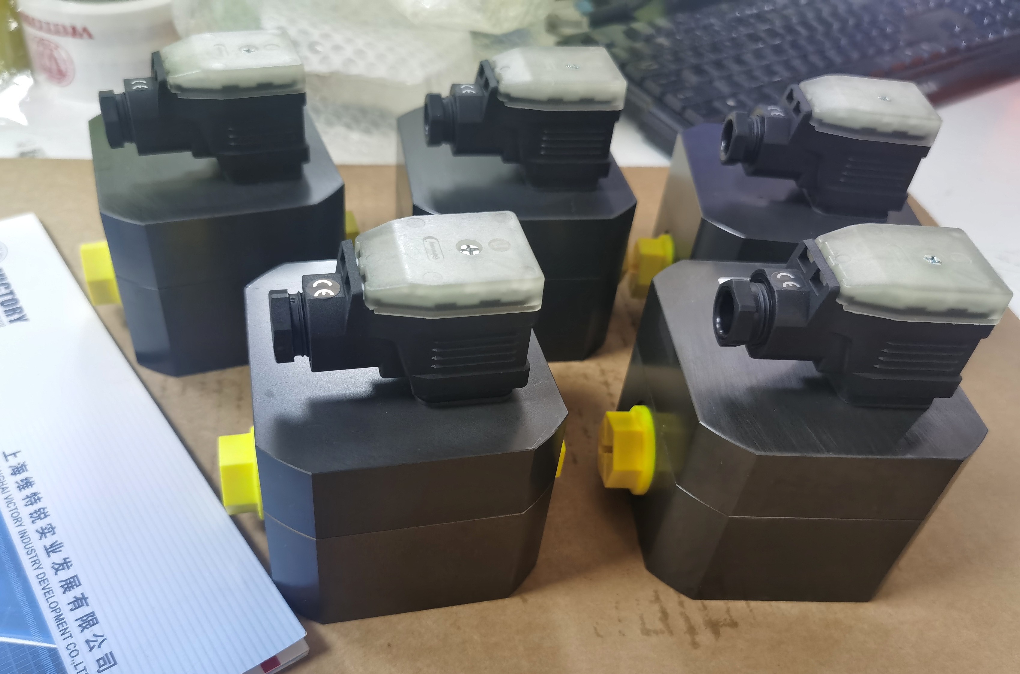 kracht VCA2U4F4R1SH.jpg