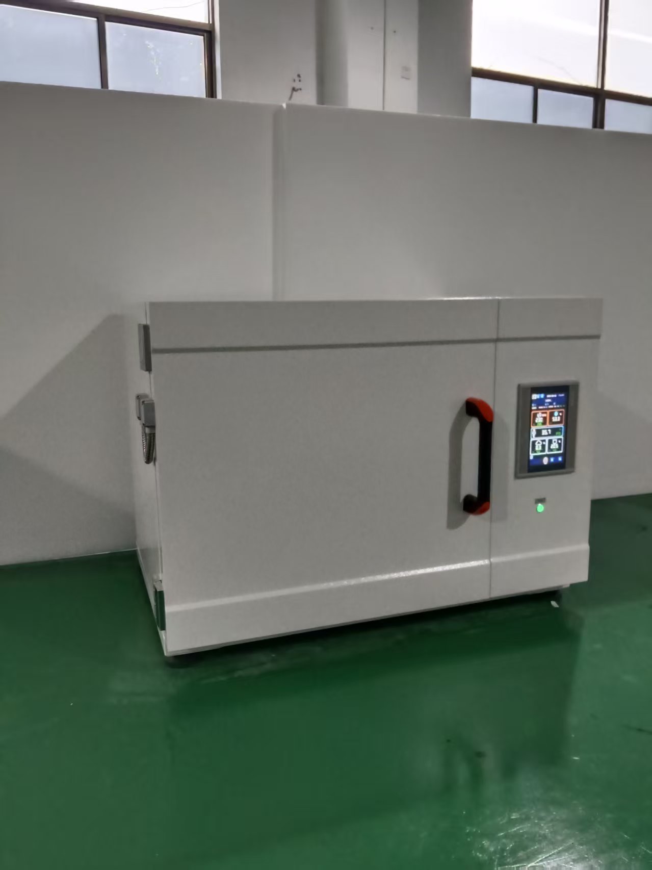 de766f820a2d2cf94a2ba8dc4c22353.jpg 卧式二氧化碳培养箱